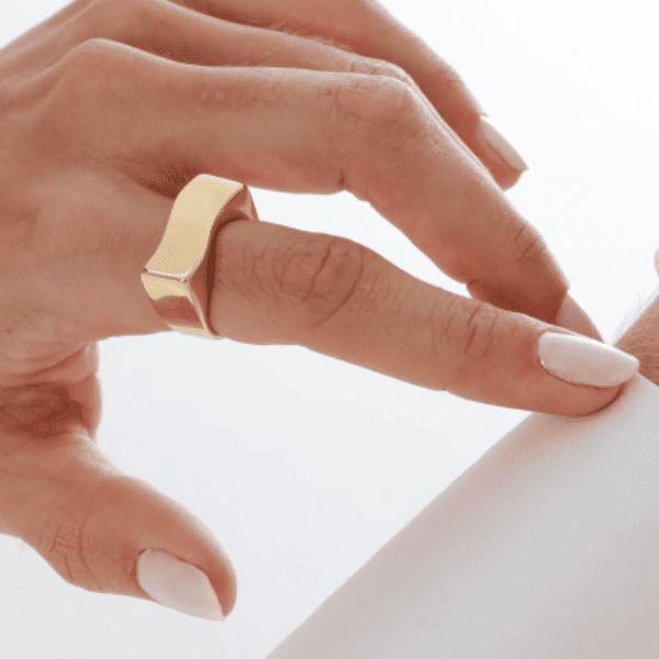 Anel Quadrado Retrô